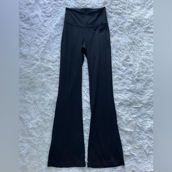 Lululemon Groove NULU Super High Rise Flare Pants - Picture 1 of 4